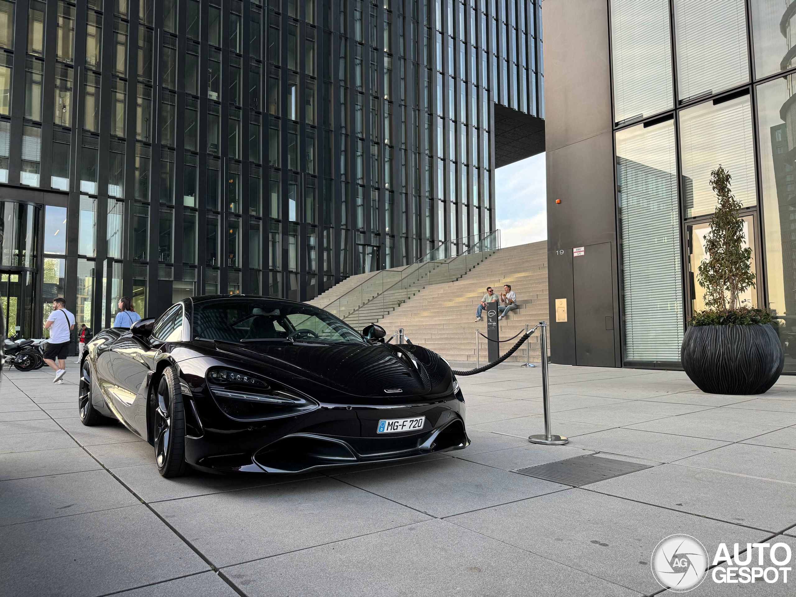 McLaren 720S