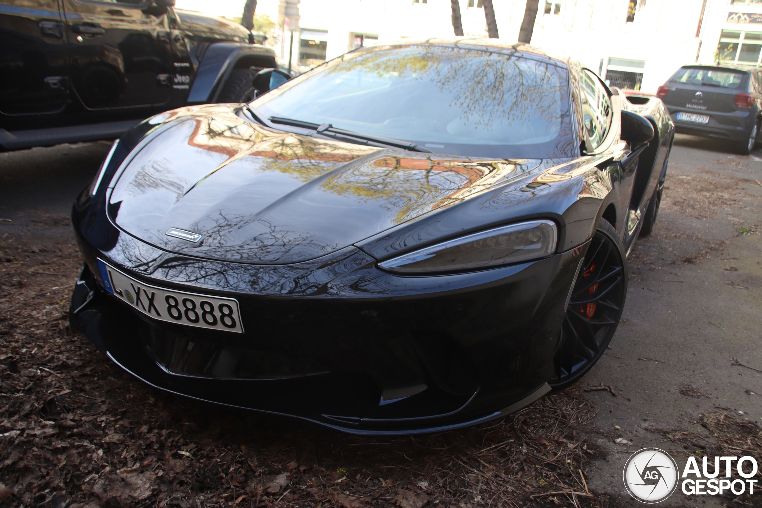 McLaren GT