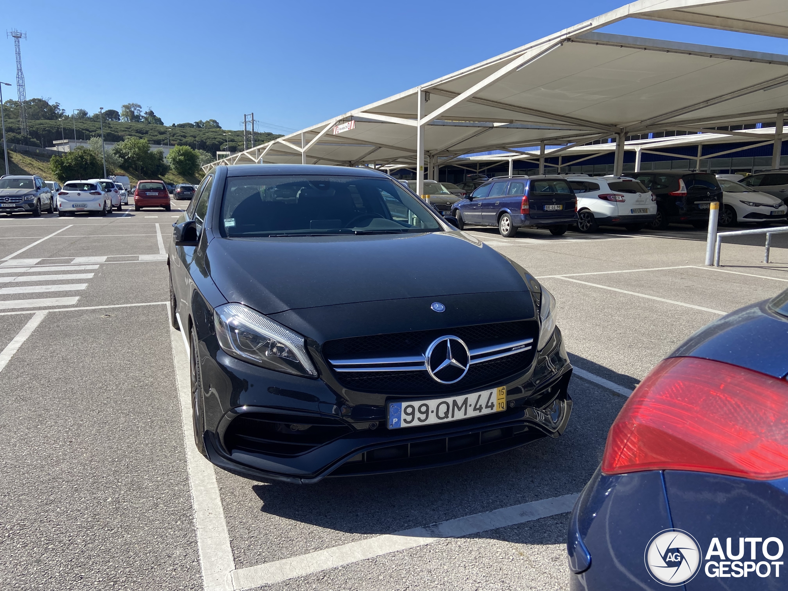 Mercedes-AMG A 45 W176 2015