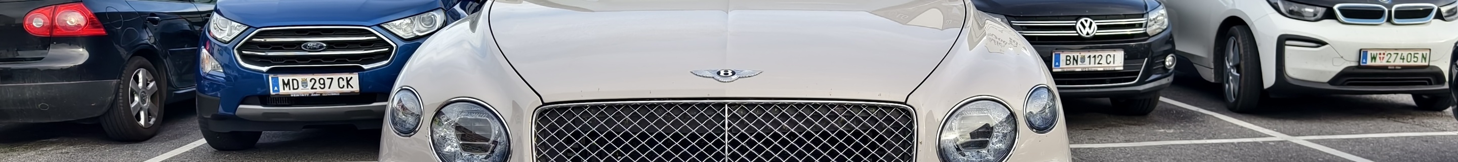 Bentley Bentayga Azure