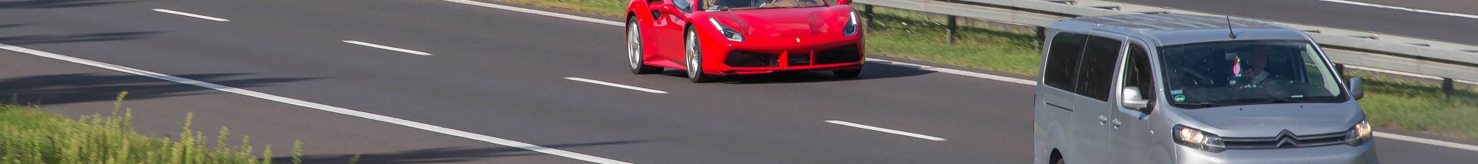 Ferrari 488 Spider