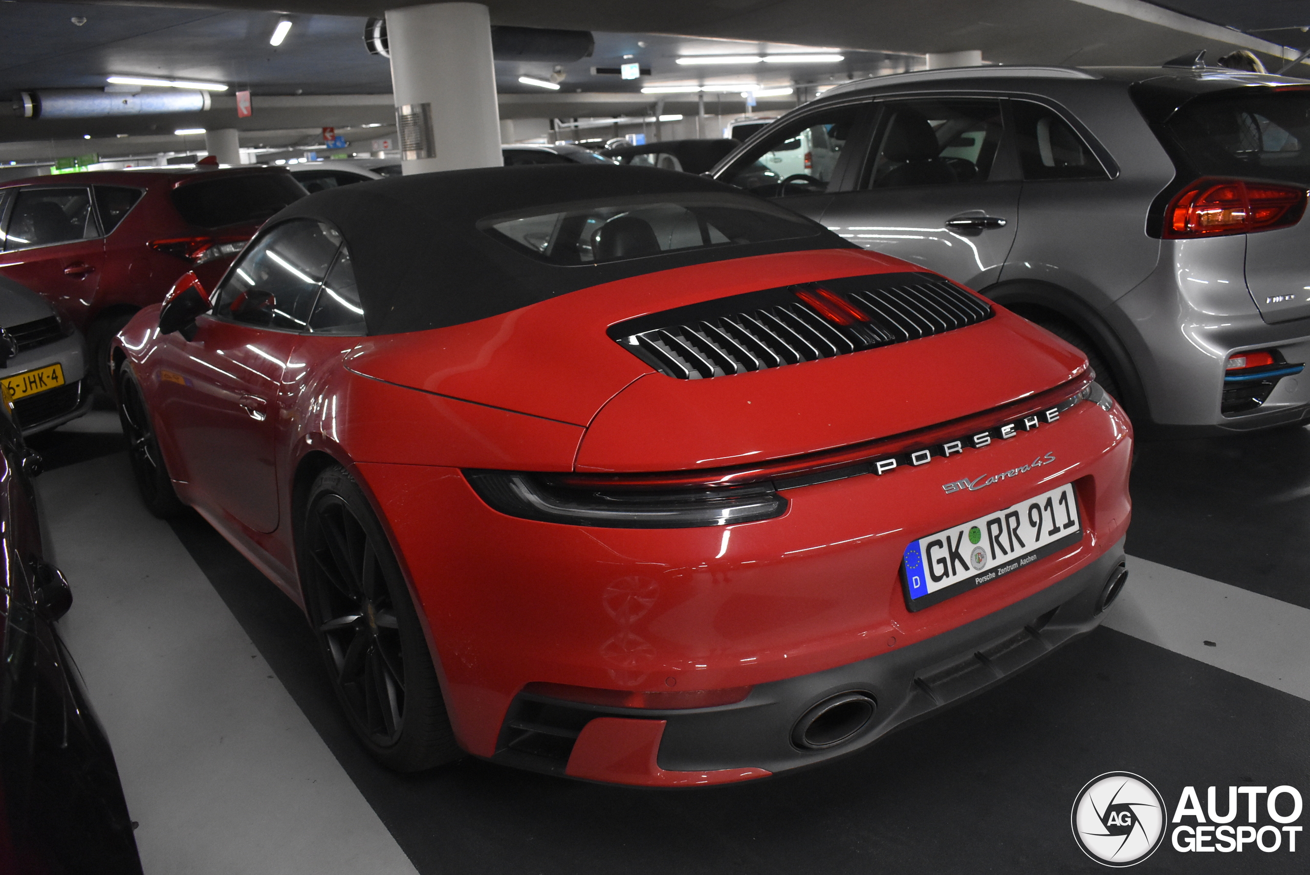 Porsche 992 Carrera 4S Cabriolet