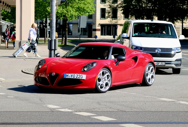 Alfa Romeo 4C Coupé