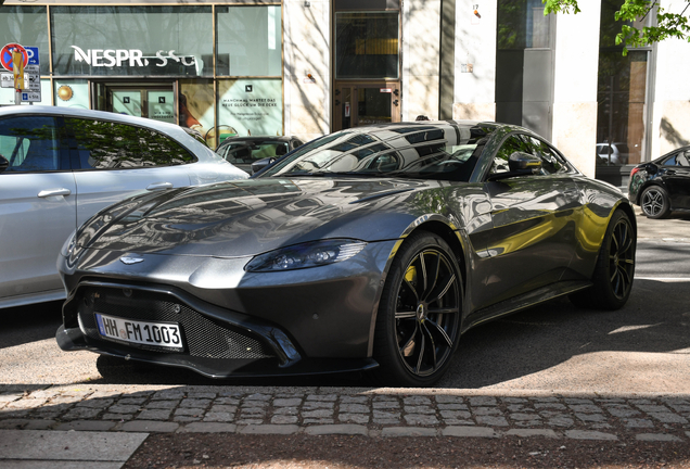 Aston Martin V8 Vantage 2018