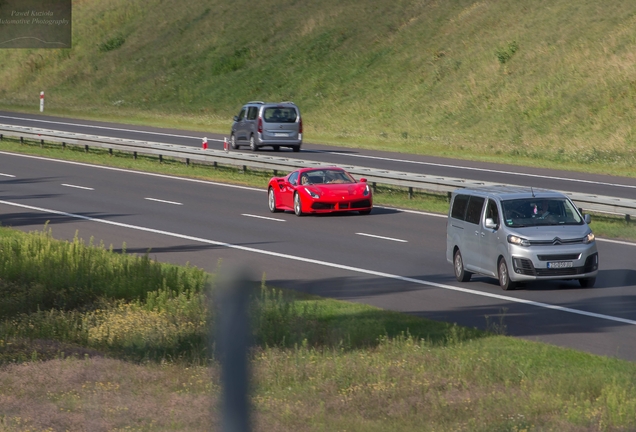 Ferrari 488 Spider