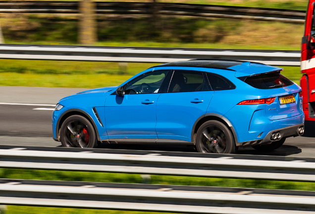 Jaguar F-PACE SVR