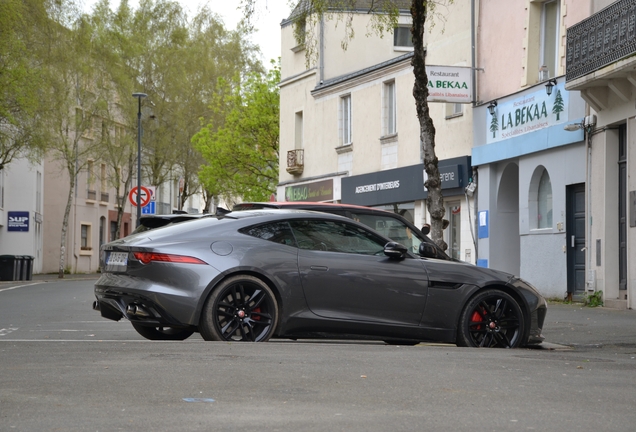 Jaguar F-TYPE R Coupé