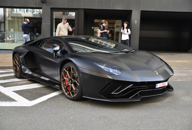 Lamborghini Aventador LP780-4 Ultimae