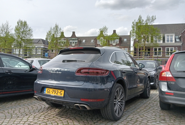 Porsche 95B Macan Turbo