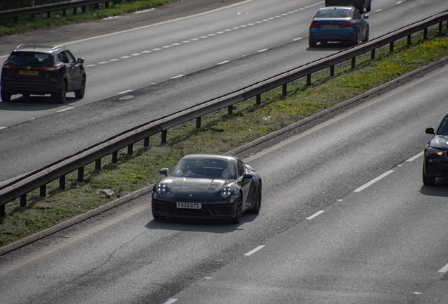 Porsche 992 Carrera GTS