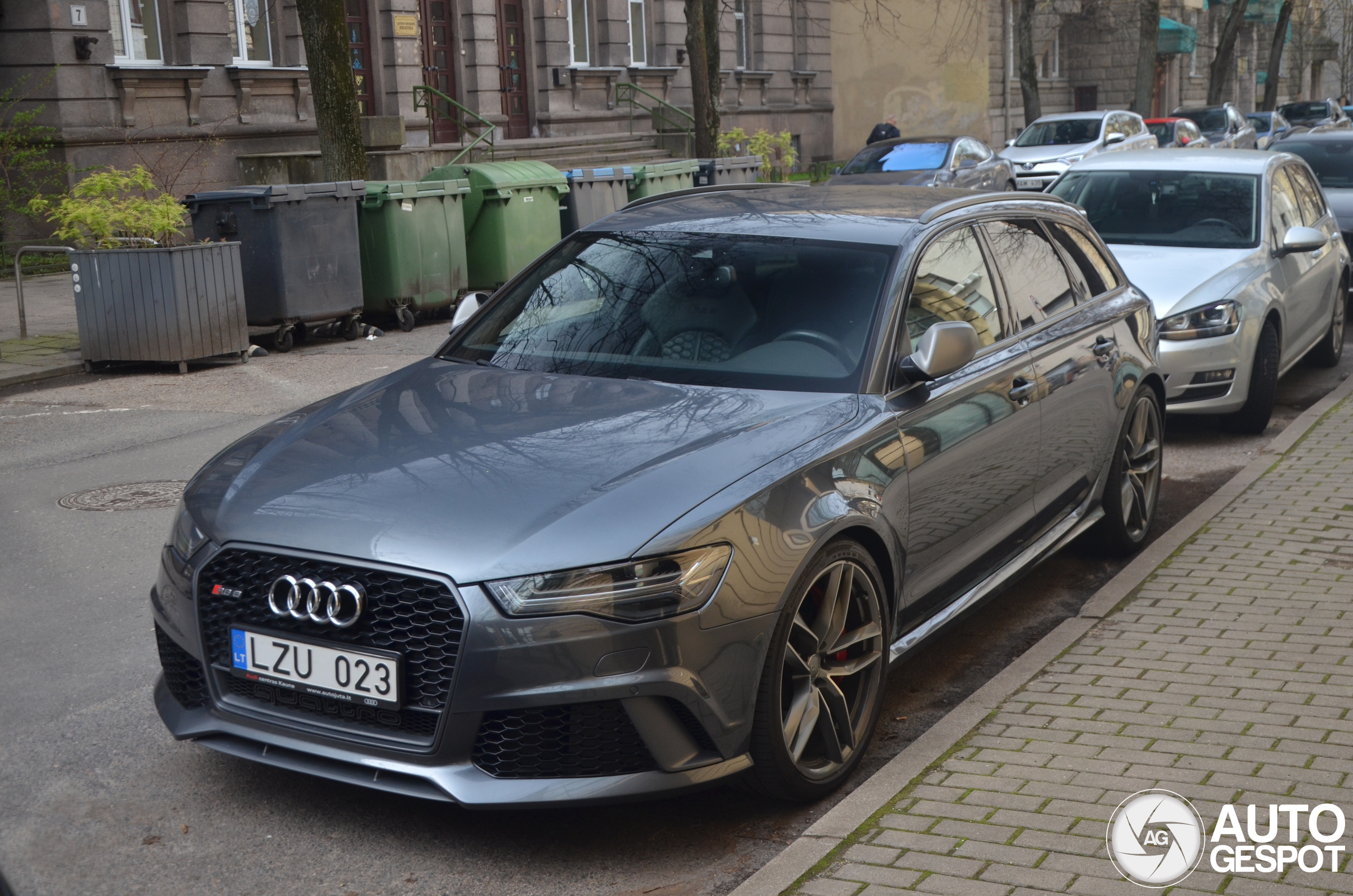 Audi RS6 Avant C7 2015