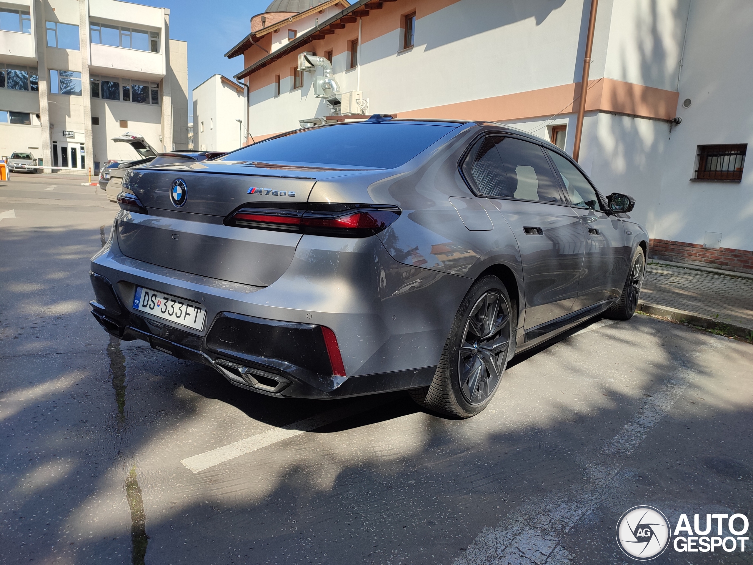 BMW M760e xDrive