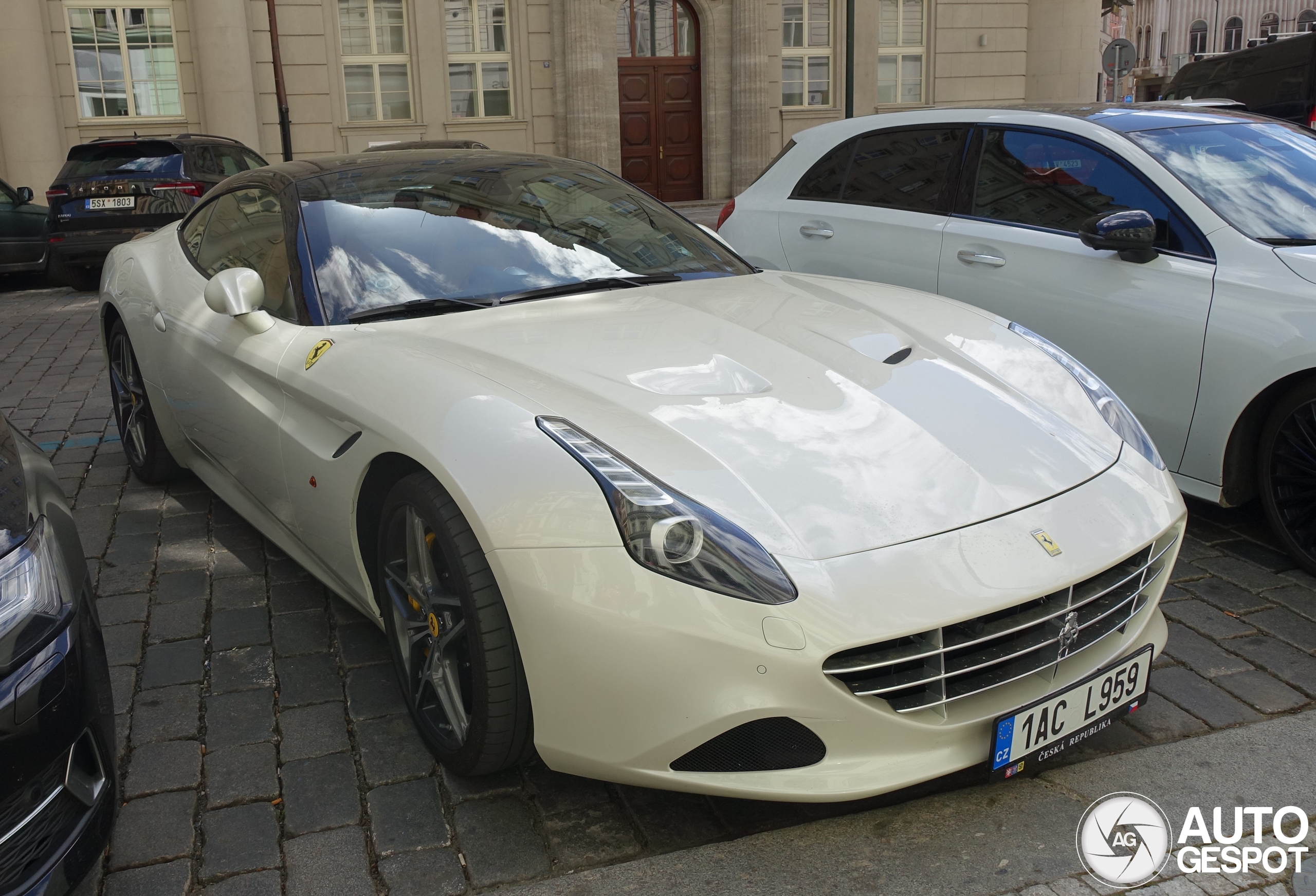 Ferrari California T