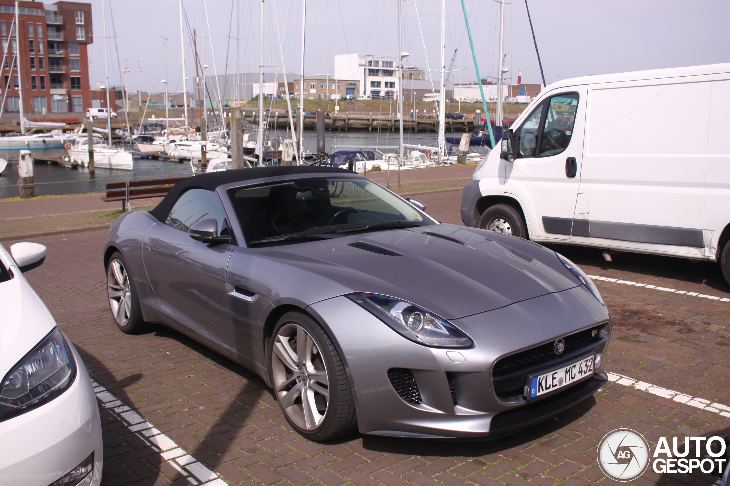 Jaguar F-TYPE S Convertible