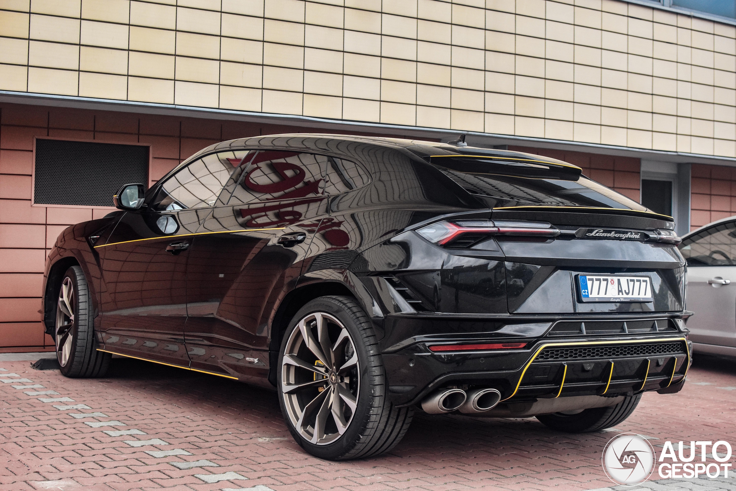 Lamborghini Urus S