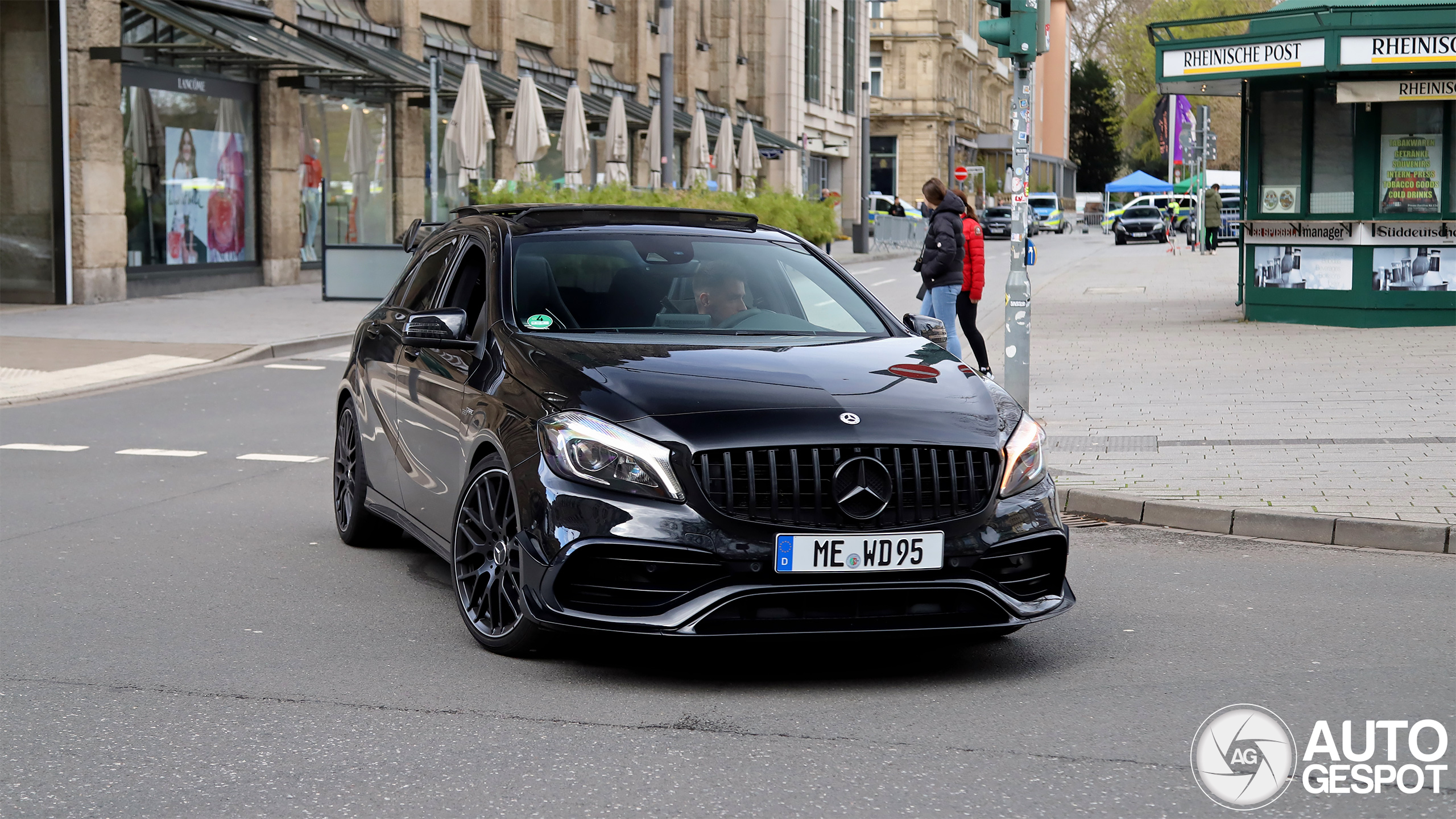 Mercedes-AMG A 45 W176 2015