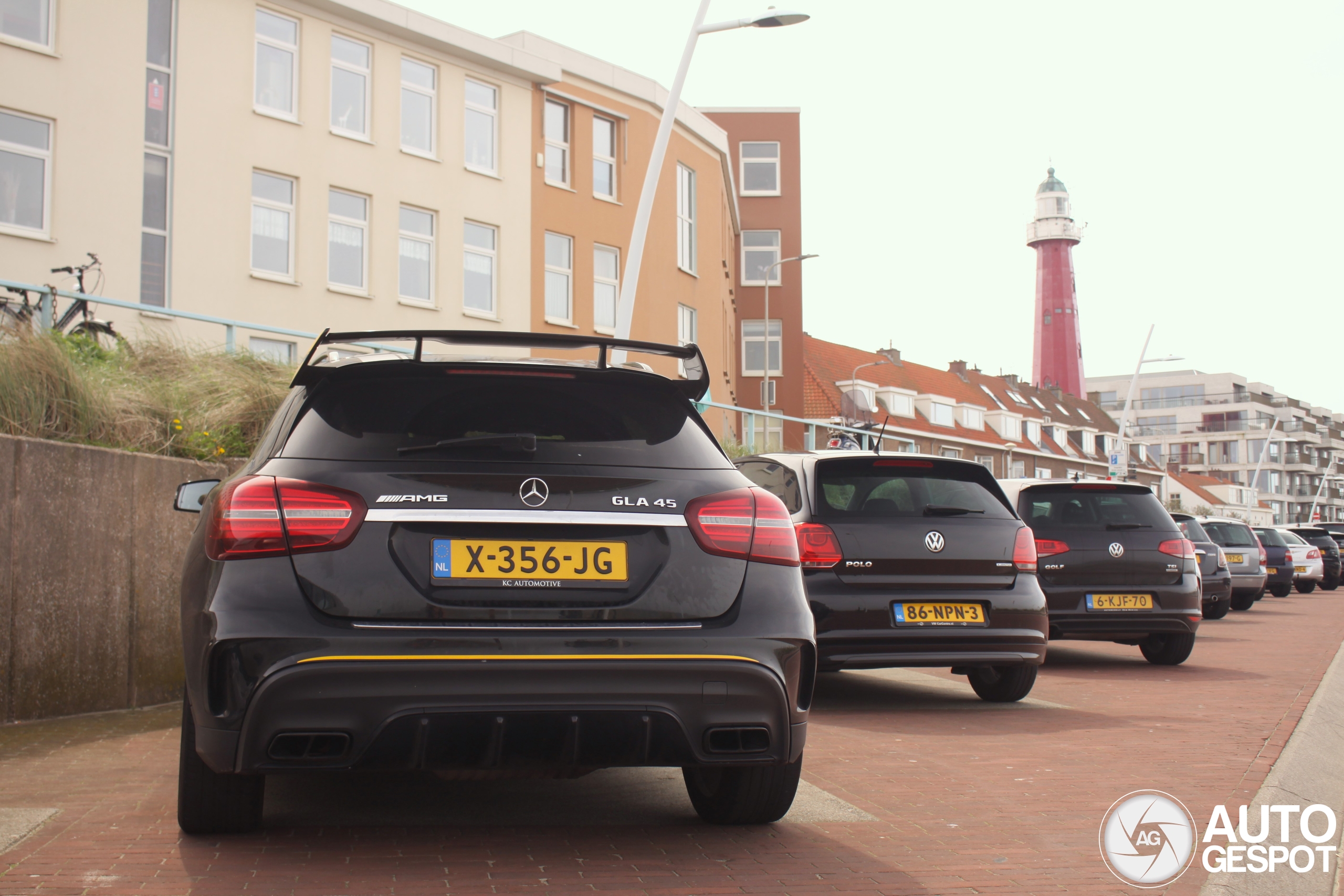 Mercedes-AMG GLA 45 X156 Yellow Night Edition