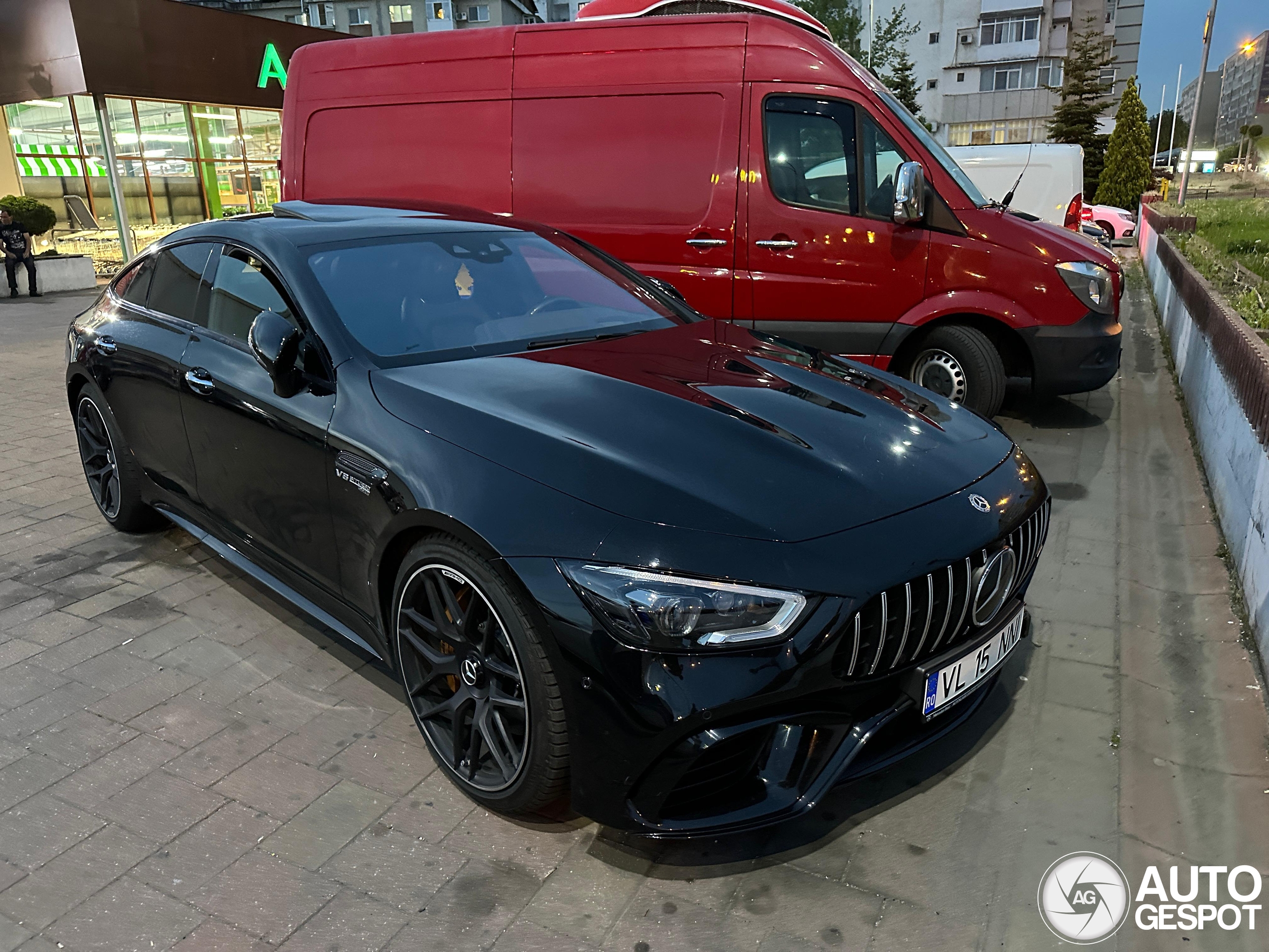 Mercedes-AMG GT 63 S X290