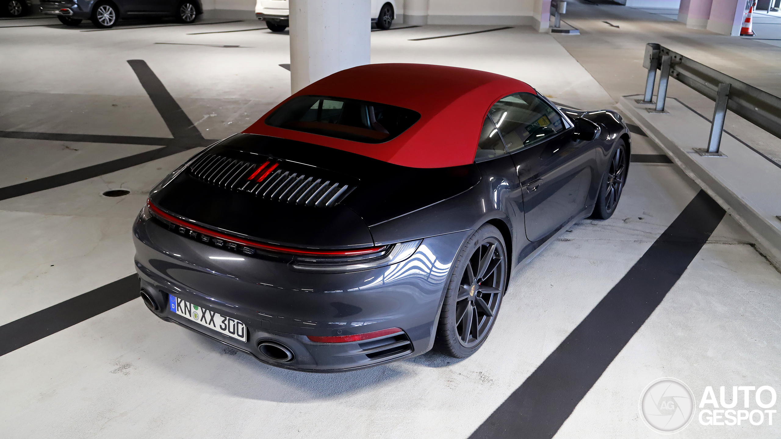 Porsche 992 Carrera 4S Cabriolet