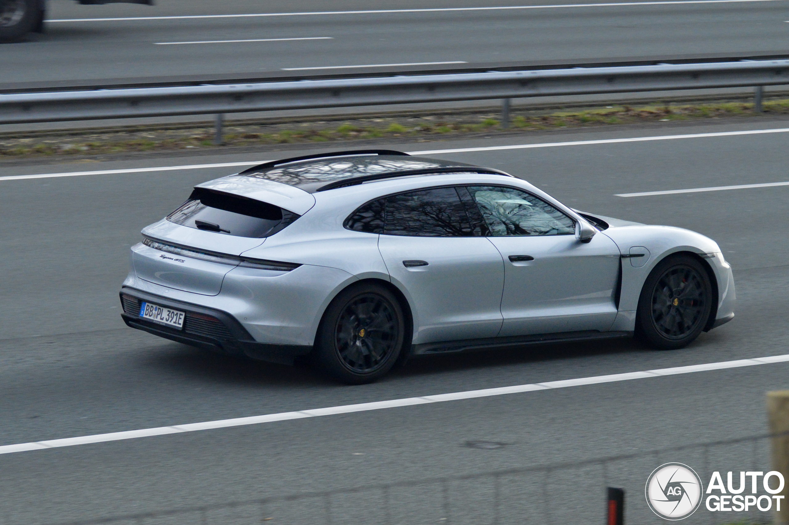 Porsche Taycan GTS Sport Turismo