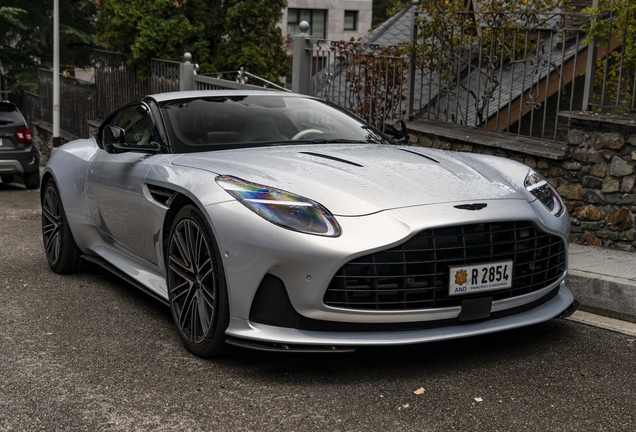 Aston Martin DB12