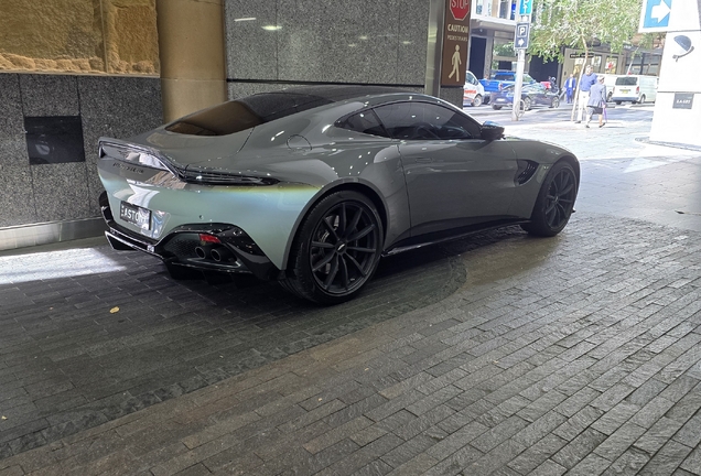 Aston Martin V8 Vantage