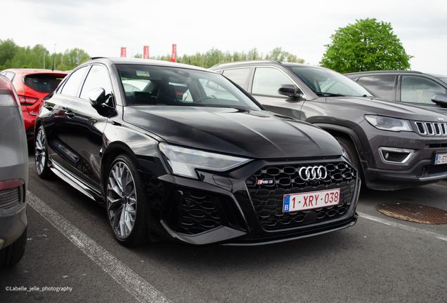 Audi RS3 Sedan 8Y