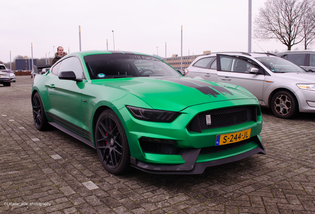 Ford Mustang GT 2015