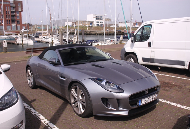 Jaguar F-TYPE S Convertible