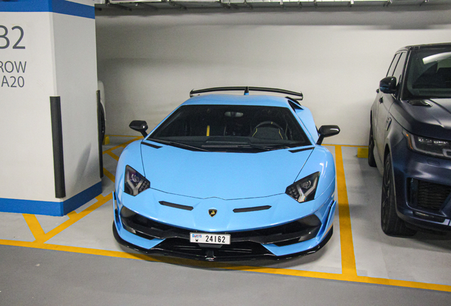 Lamborghini Aventador LP770-4 SVJ