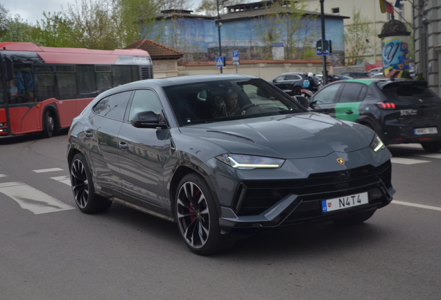 Lamborghini Urus S