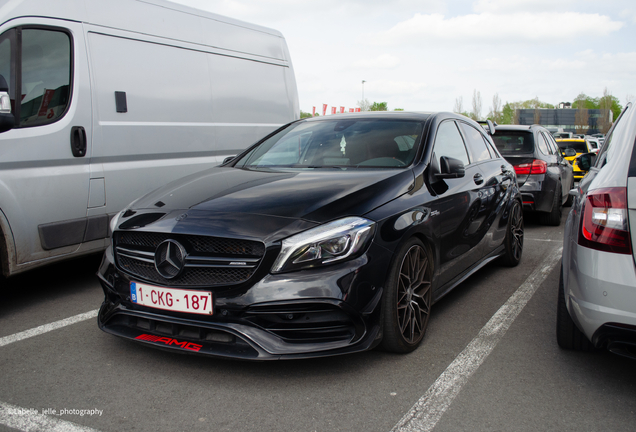 Mercedes-AMG A 45 W176 2015