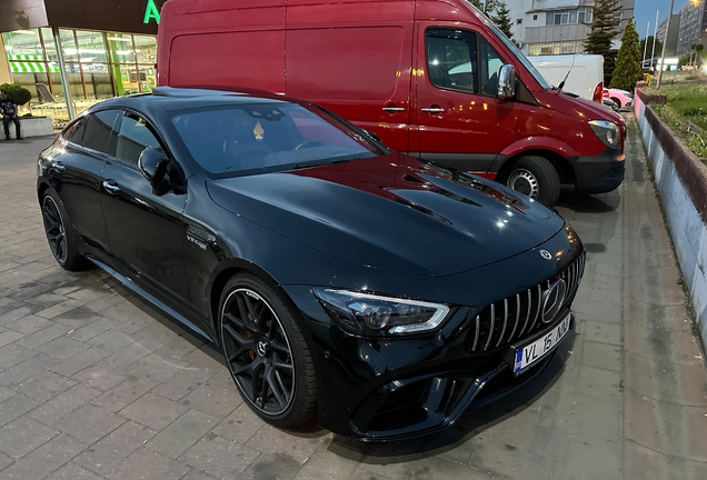 Mercedes-AMG GT 63 S X290