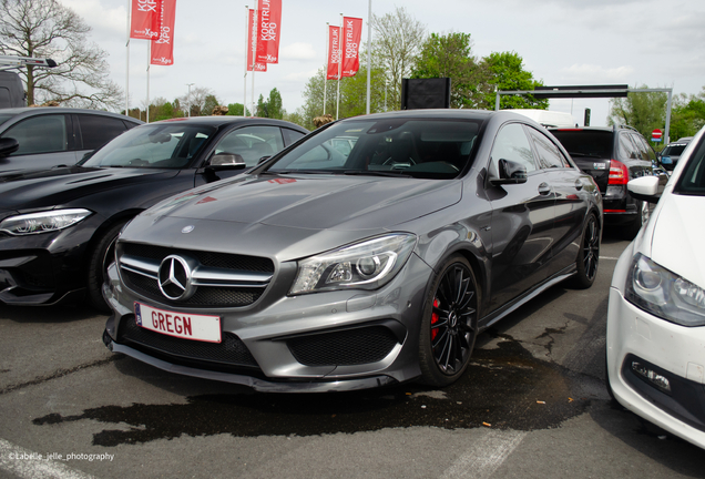 Mercedes-Benz CLA 45 AMG C117