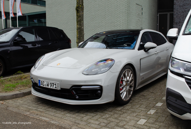 Porsche 971 Panamera GTS Sport Turismo