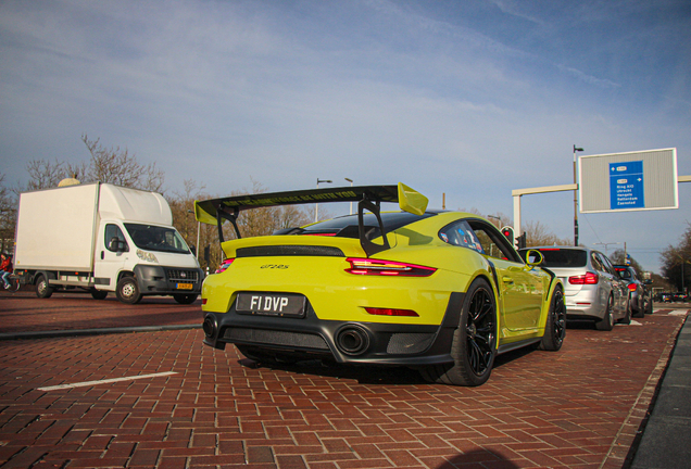 Porsche 991 GT2 RS Weissach Package