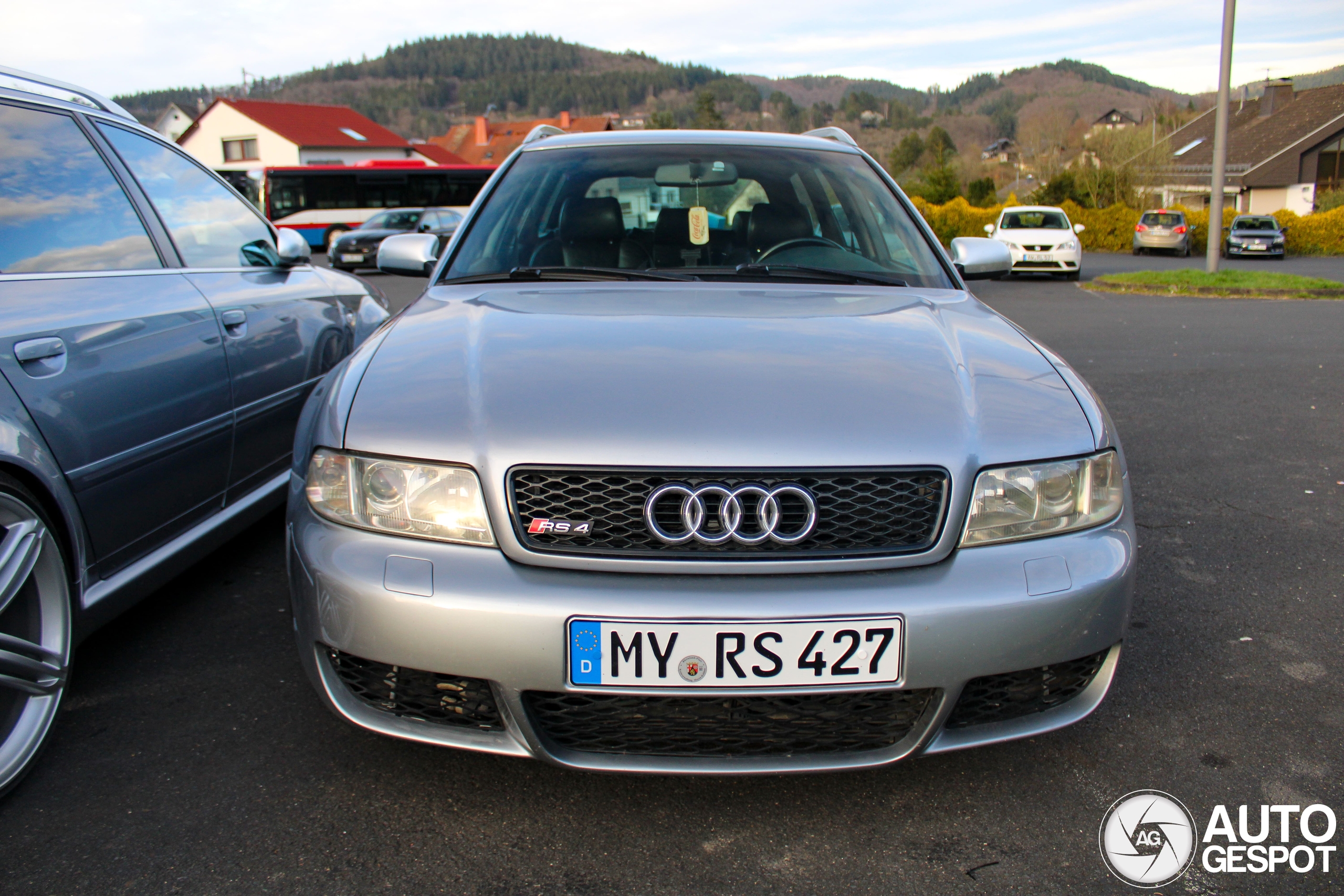 Audi RS4 Avant B5