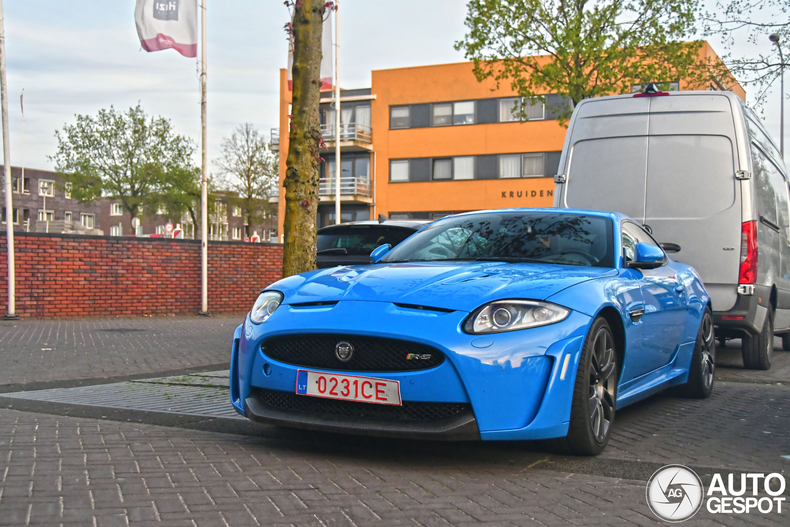 Jaguar XKR-S 2012