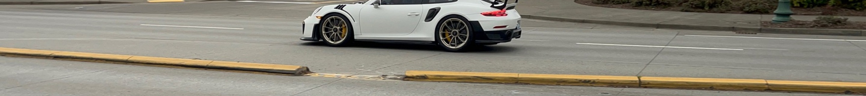 Porsche 991 GT2 RS Weissach Package