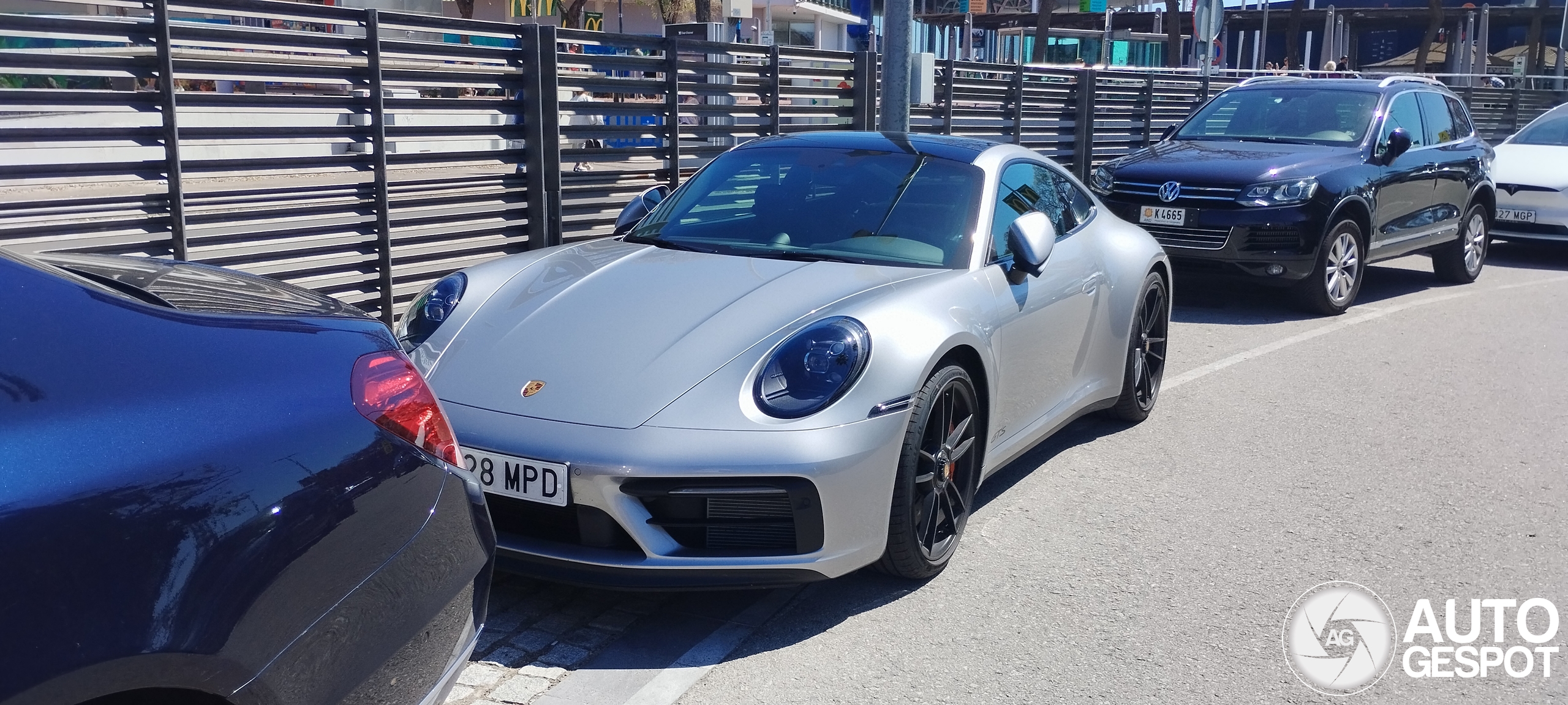 Porsche 992 Carrera 4 GTS