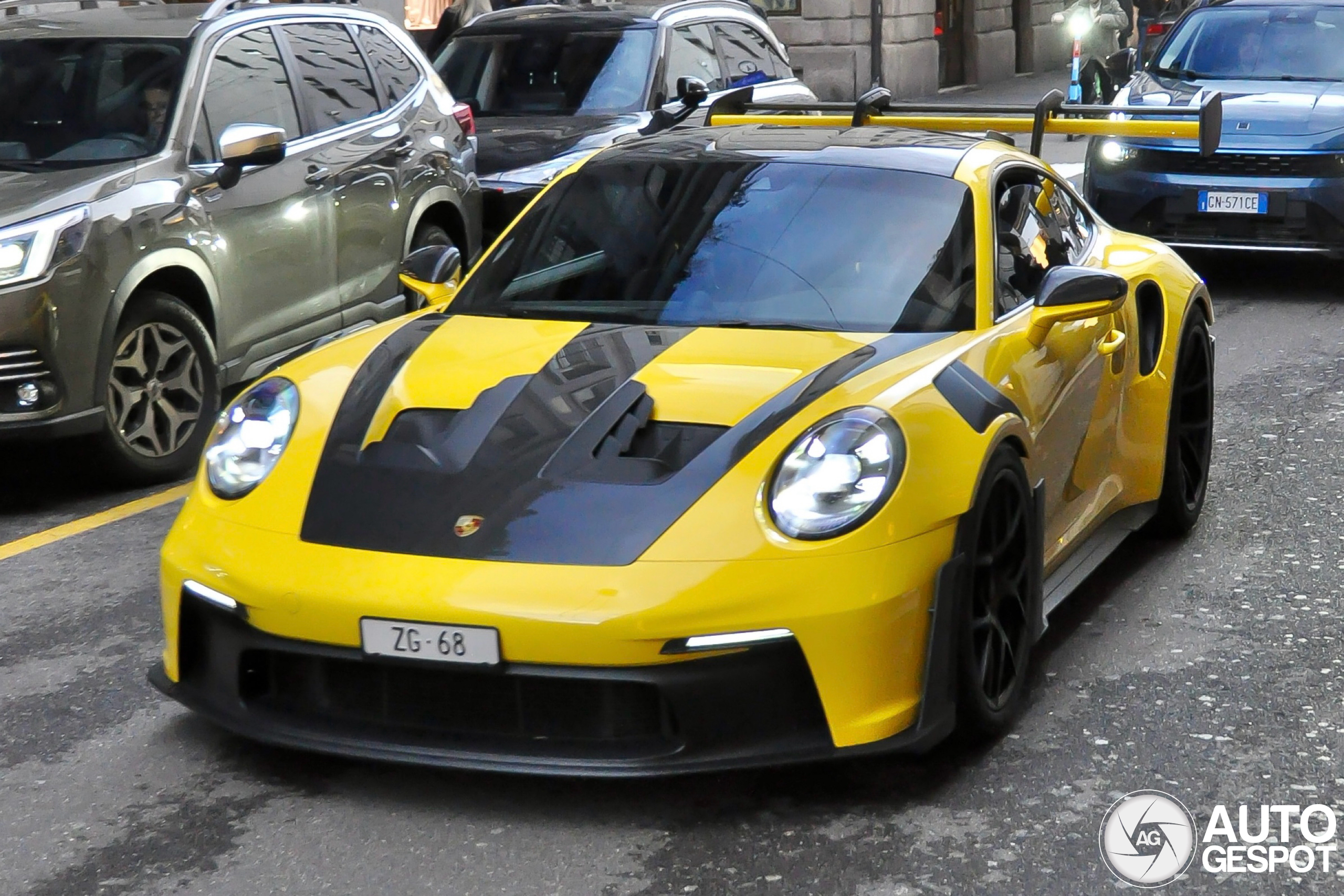 Porsche 992 GT3 RS Weissach Package