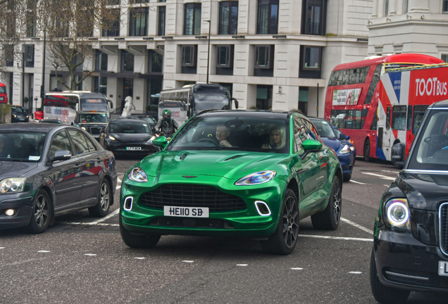 Aston Martin DBX