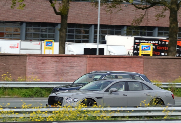 Bentley Flying Spur Hybrid