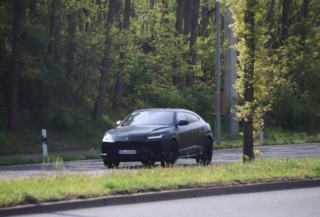 Lamborghini Urus S