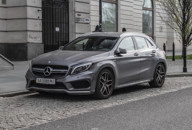 Mercedes-AMG GLA 45 X156