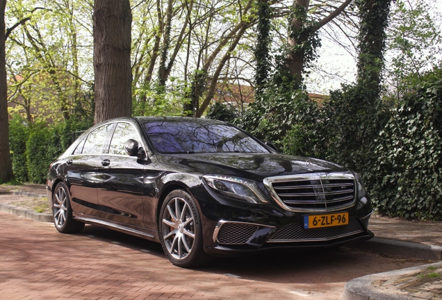 Mercedes-Benz S 65 AMG V222