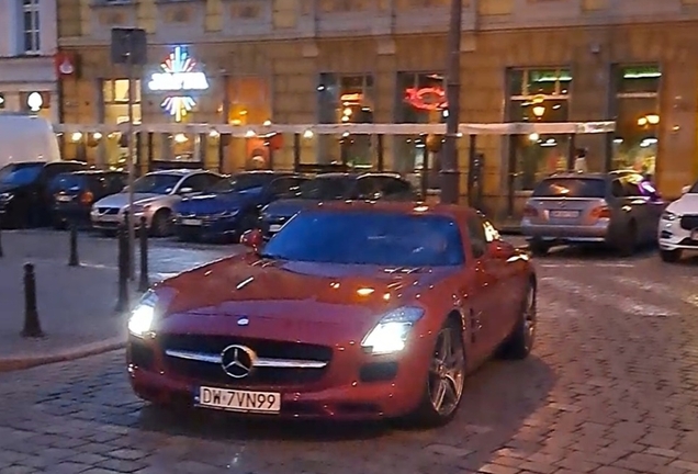 Mercedes-Benz SLS AMG