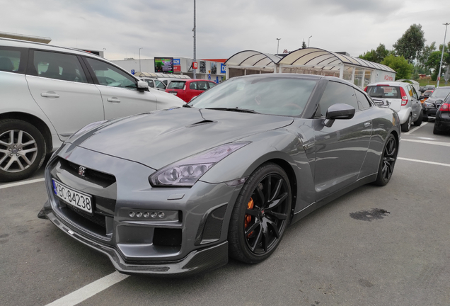 Nissan GT-R 2012