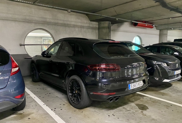 Porsche 95B Macan GTS