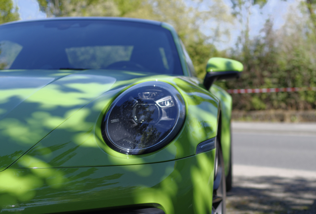 Porsche 992 Carrera 4S